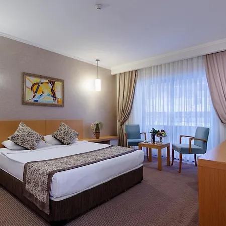 Hotell Saphir & 5*
